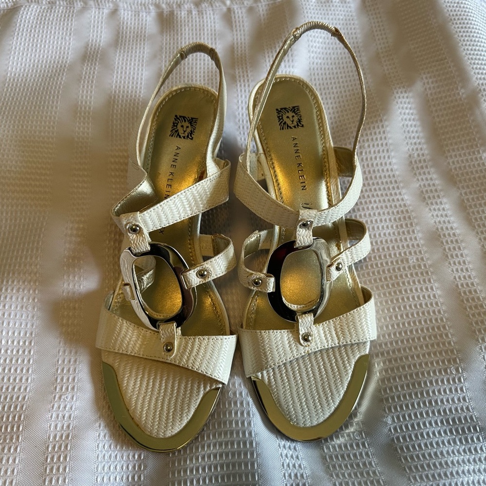 Anne Klein Akpylon Sandals